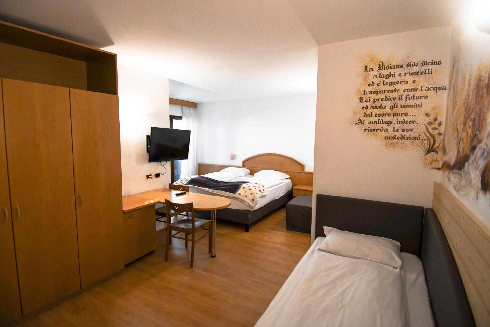 Hotel El Laresh Moena