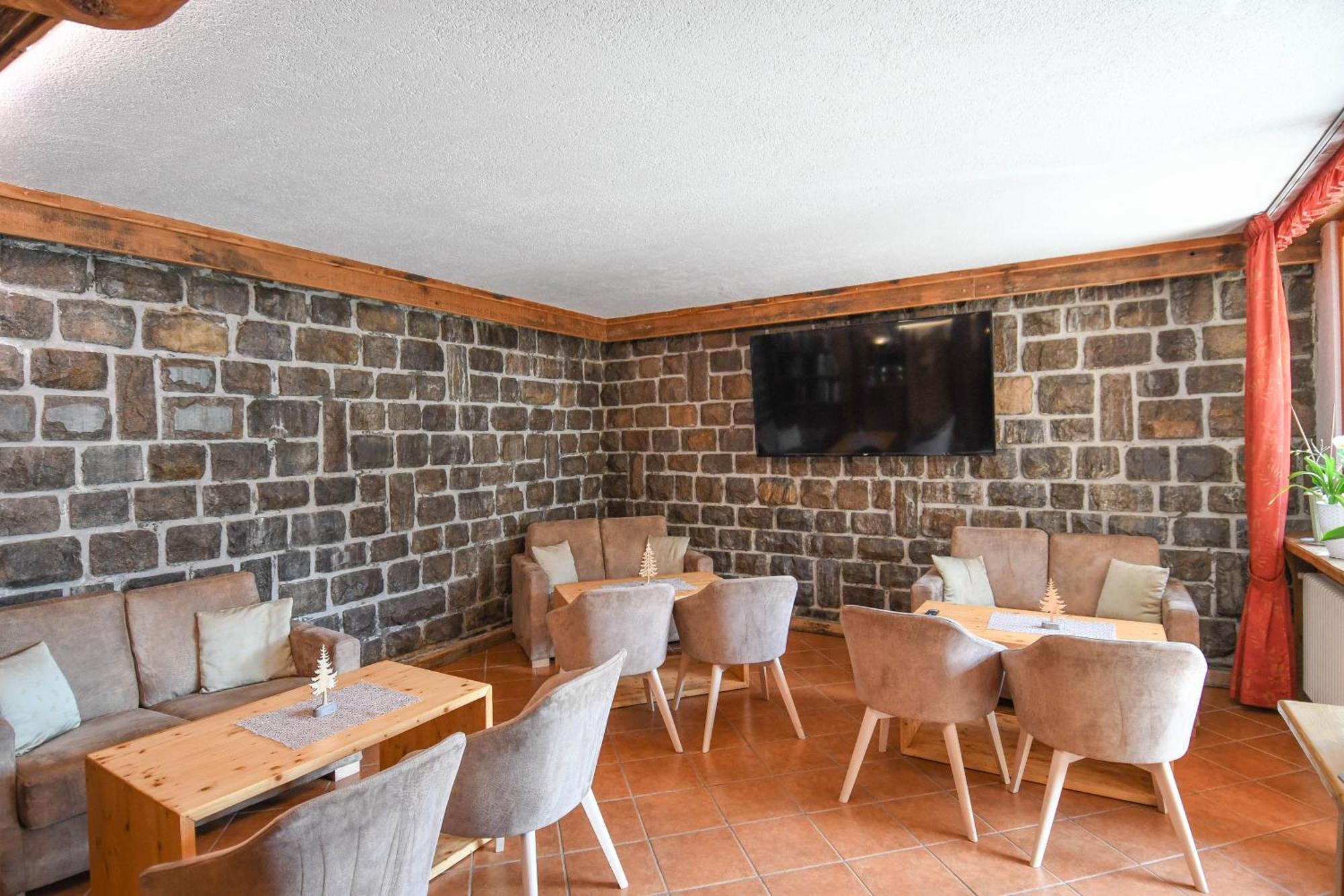 El Laresh Hotel